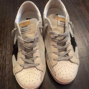 SOLD Size 38 golden goose superstars.
